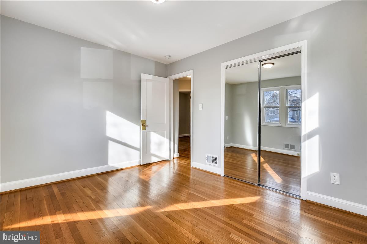 5023 Cushing Drive Kensington, MD 20895 - Photo 14 of 34 Primary Bedroom