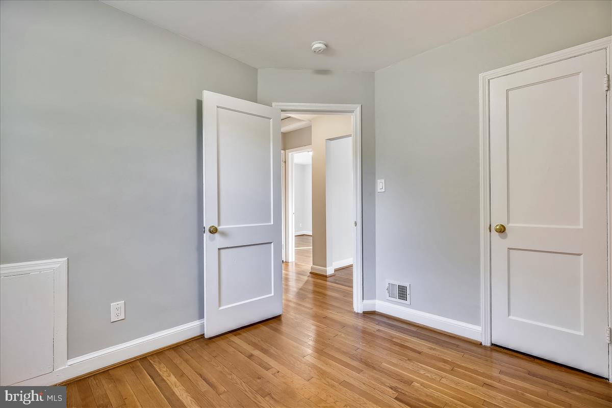 5023 Cushing Drive Kensington, MD 20895 - Photo 18 of 34 3rd Bedroom
