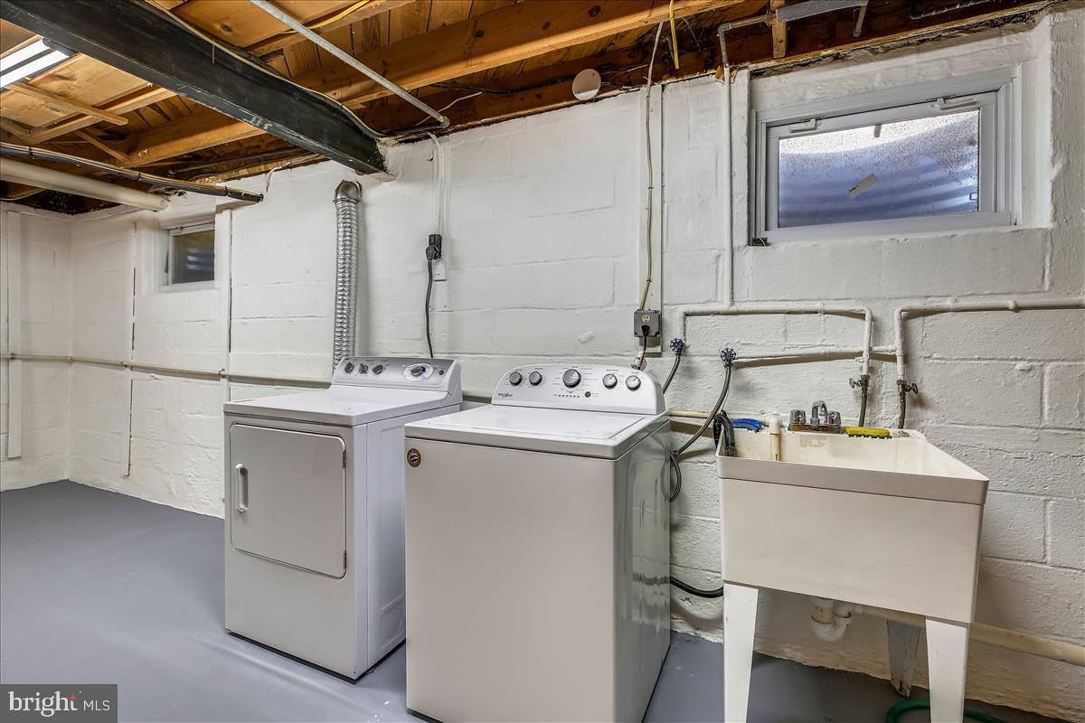 5023 Cushing Drive Kensington, MD 20895 - Photo 29 of 34 Laundry Room