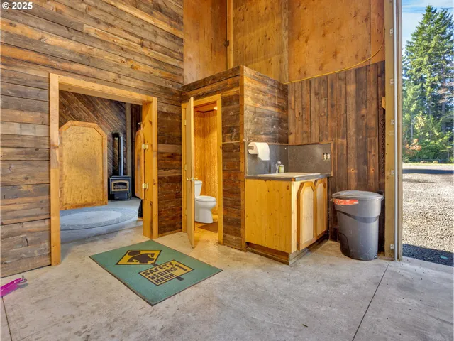 $1,100,000 | 44434 Southeast Coalman Road, Sandy, OR 97055