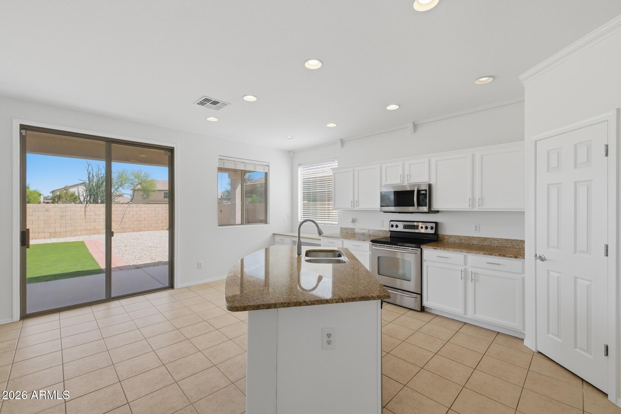 2992 East Morenci Road San Tan Valley, AZ 85143 - Photo 5 of 35 Kitchen
