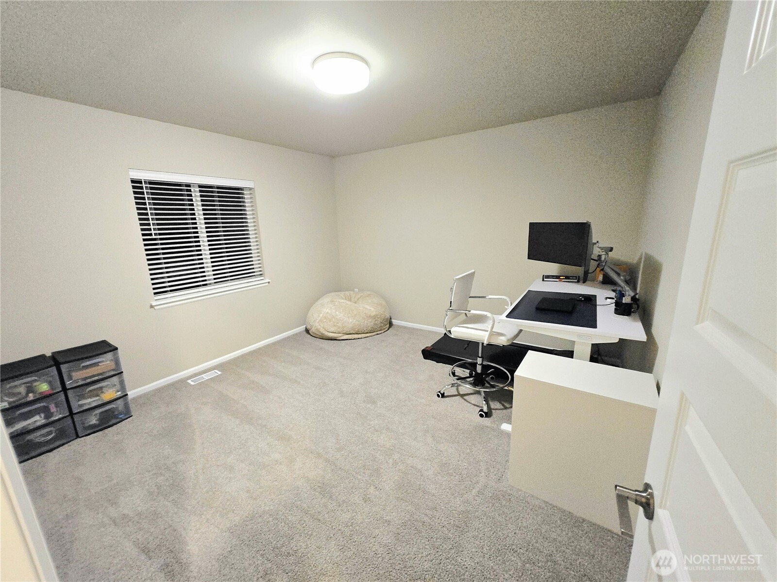 28902 239th Avenue Southeast Maple Valley, WA 98010 - Photo 14 of 22