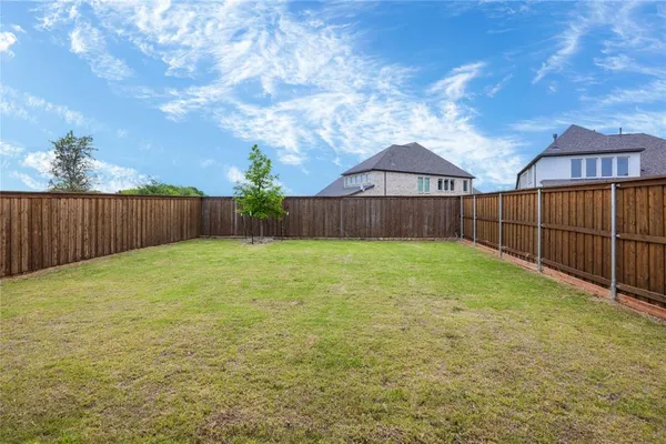 $3,000 | 345 Willowmore Drive, Little Elm, TX 75068