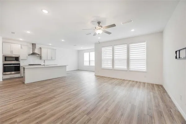 $3,000 | 345 Willowmore Drive, Little Elm, TX 75068