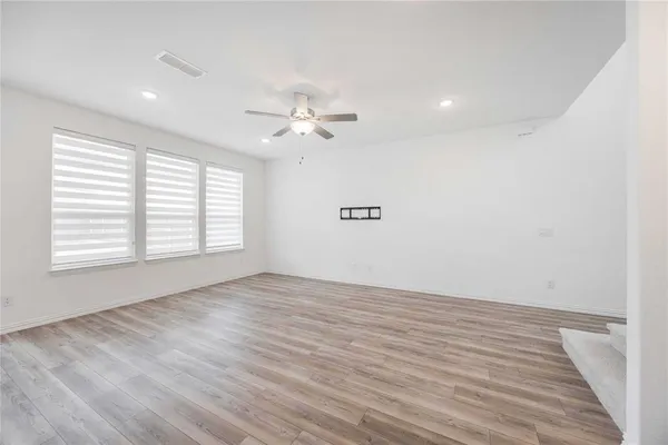 $3,000 | 345 Willowmore Drive, Little Elm, TX 75068