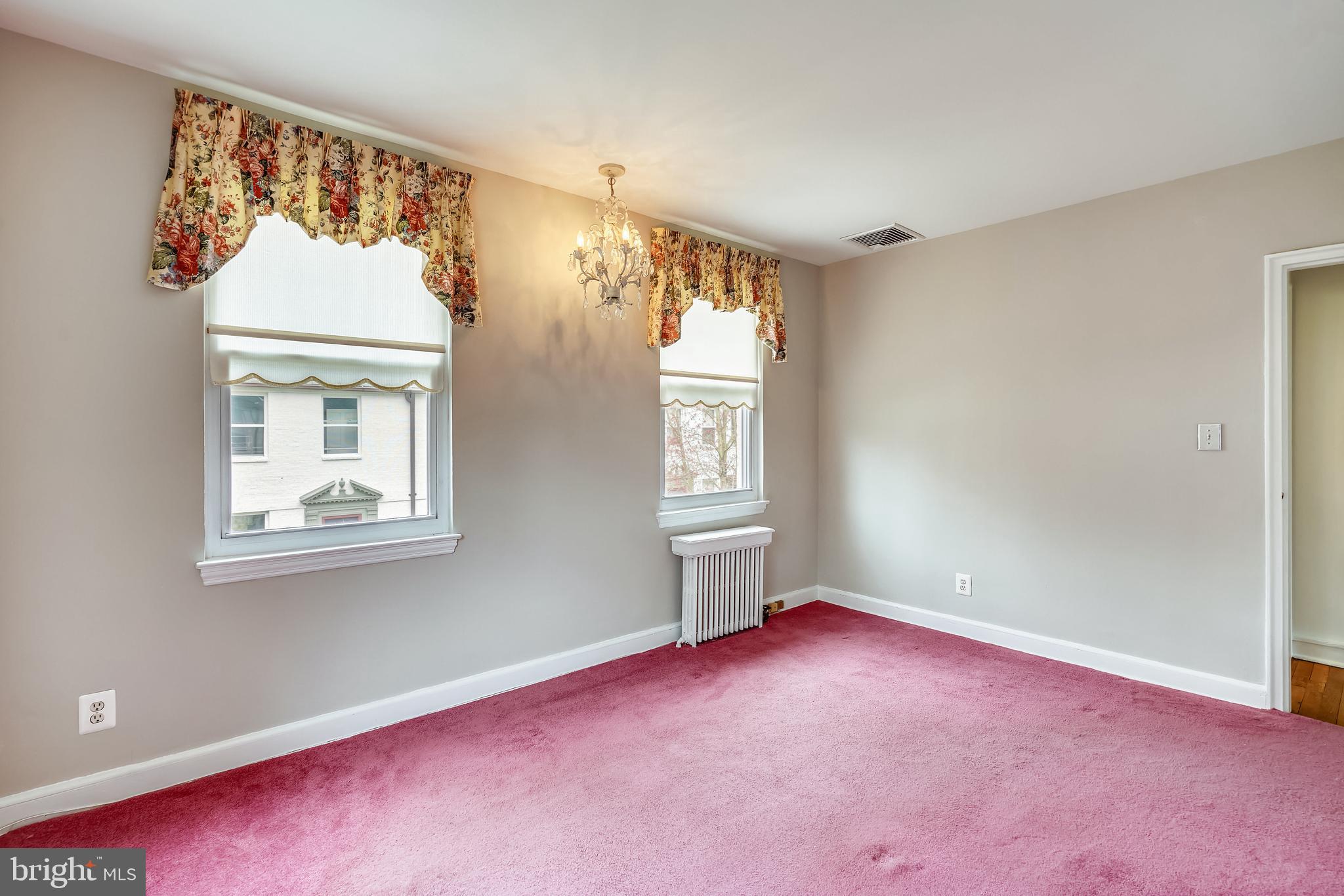 5203 Falls Road, Unit 22 Baltimore, MD 21210 - Photo 33 of 39 Bedroom # 2