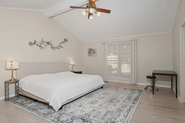 $2,800 | 99 North Deerfoot Circle, The Woodlands, TX 77380