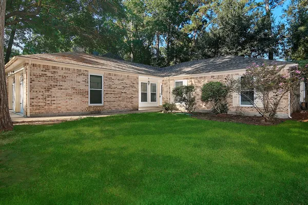 $2,800 | 99 North Deerfoot Circle, The Woodlands, TX 77380