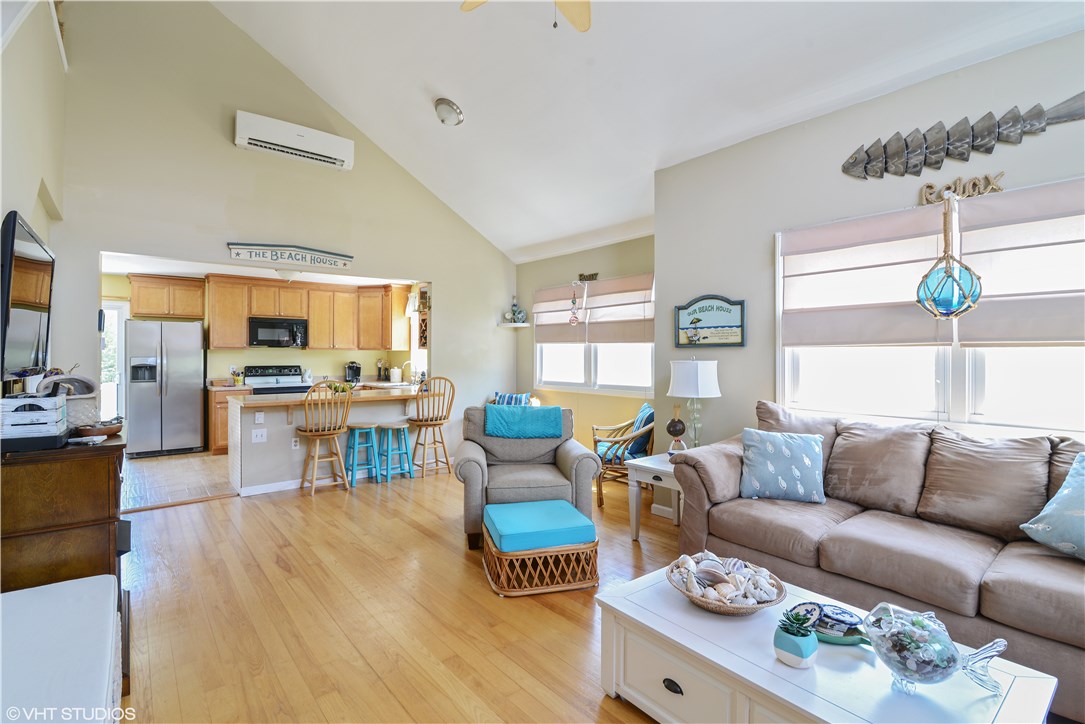 75 Quannacut Road, Unit A Westerly, RI 02891 - Photo 2 of 15