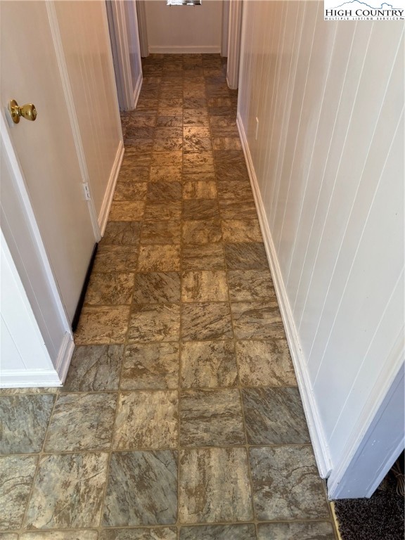 4182 Ridgeglen Road Sparta, NC 28675 - Photo 8 of 28 a view of a hallway