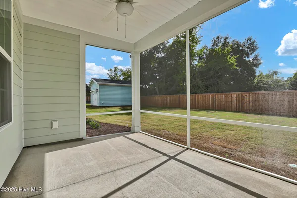 $614,305 | 72 Lookout Point, Hampstead, NC 28443