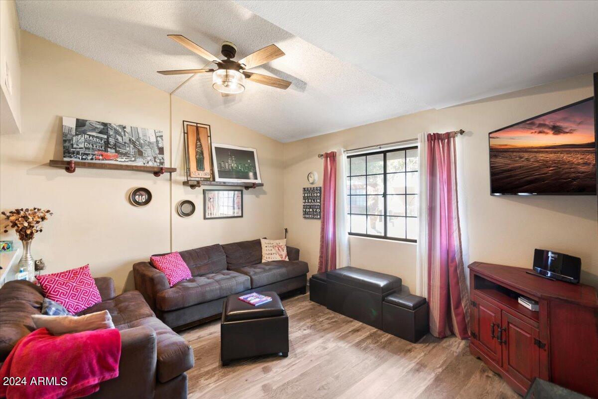 170 East Guadalupe Road, Unit 17 Gilbert, AZ 85234 - Photo 3 of 20 03-51365740