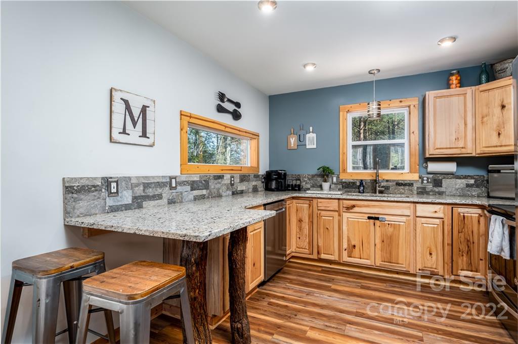 1705 High Country Road Lenoir, NC 28645 - Photo 9 of 48 Gallery Image 9