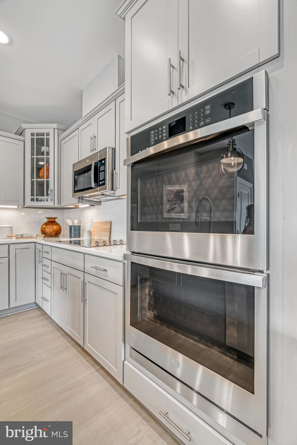 4900 Chelan Crossing Chantilly, VA 20151 - Photo 17 of 39 SAMPLE PHOTO ONLY -KITCHEN