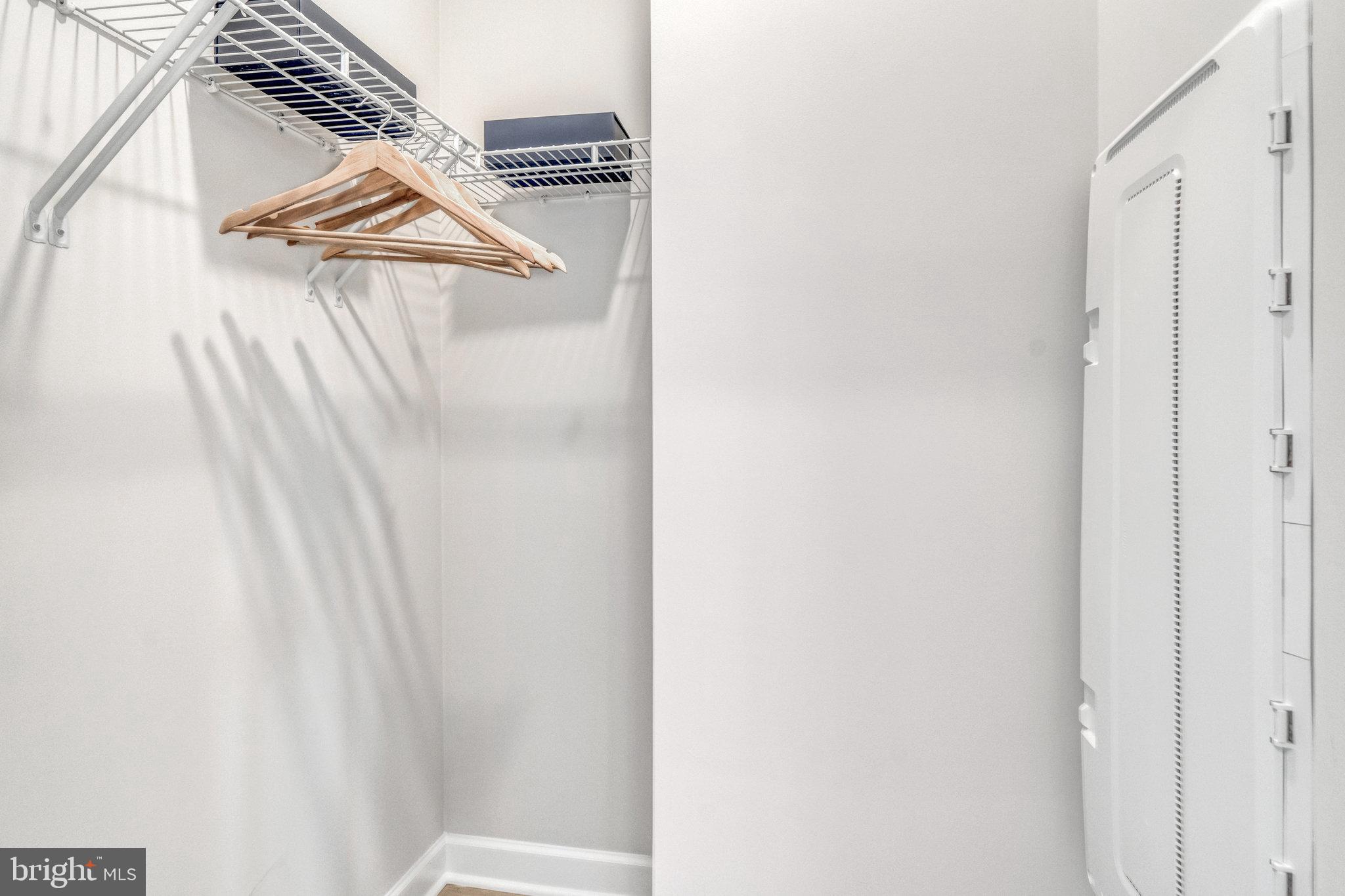 4900 Chelan Crossing Chantilly, VA 20151 - Photo 34 of 39 SAMPLE PHOTO ONLY -PRIMARY CLOSET 2