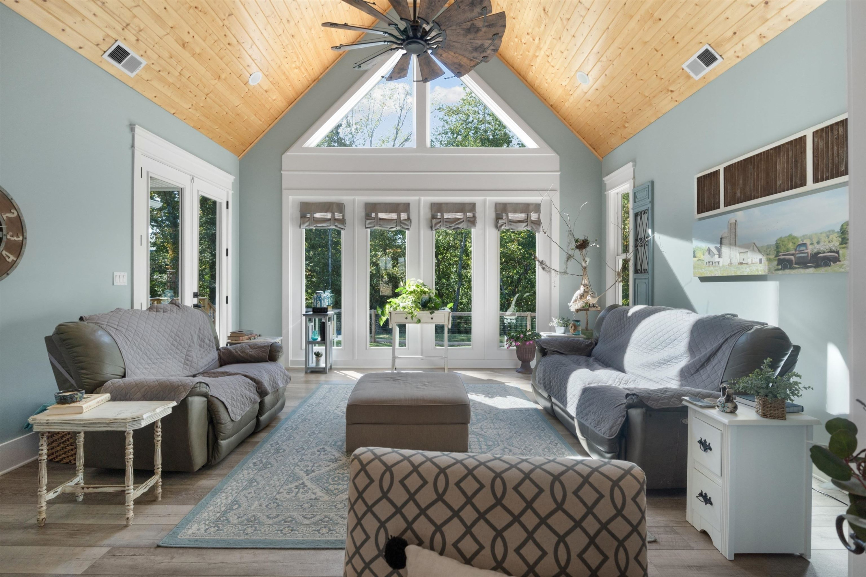 491 Cooper Anderson Road Jackson, TN 38305 - Photo 13 of 30 a living room with furniture and a large window