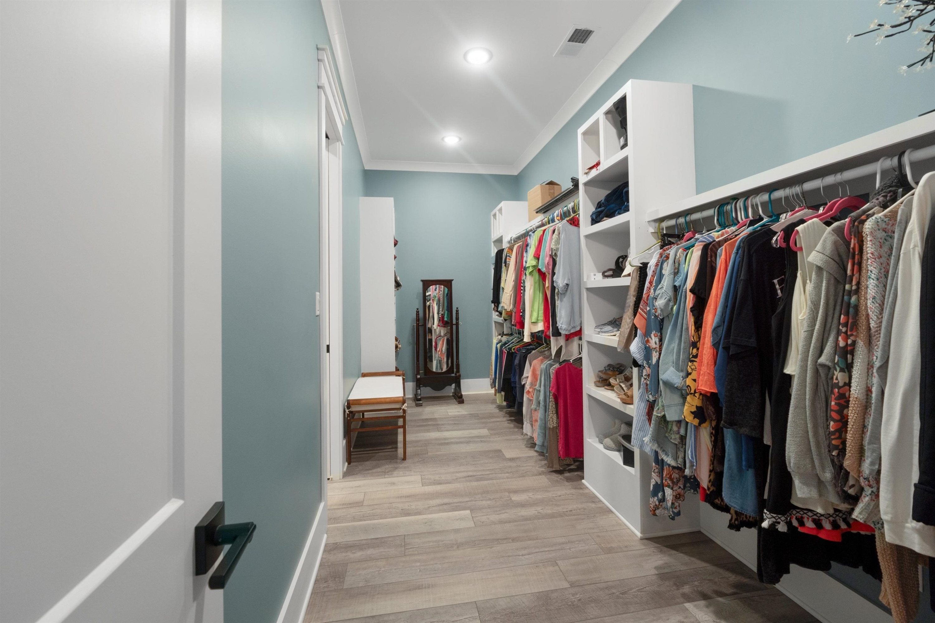 491 Cooper Anderson Road Jackson, TN 38305 - Photo 20 of 30 a view of walk in closet with clothes
