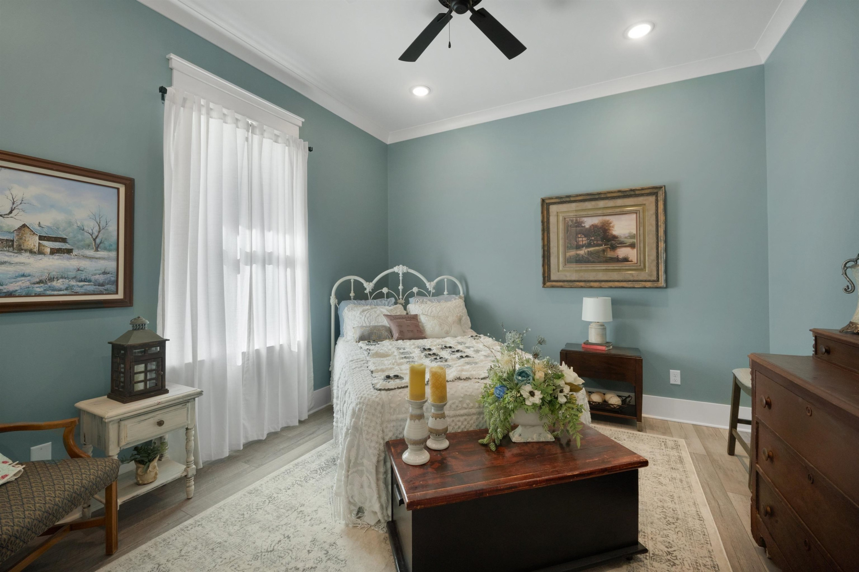 491 Cooper Anderson Road Jackson, TN 38305 - Photo 21 of 30 a room with furniture and window