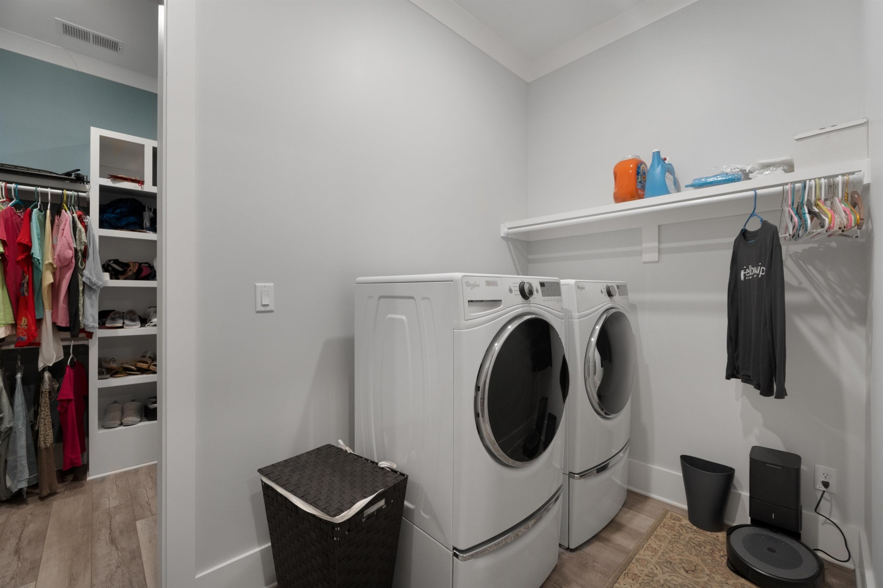 491 Cooper Anderson Road Jackson, TN 38305 - Photo 27 of 30 a utility room with dryer and washer