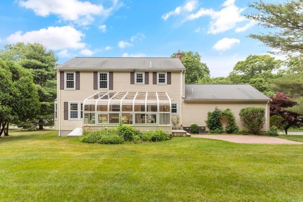 136 Dalton Road Holliston, MA 01746 - Photo 30 of 36 Gallery Image 30