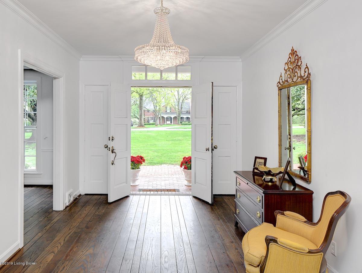 5812 Orion Road Louisville, KY 40222 - Photo 2 of 19 01 5812 Orion Road