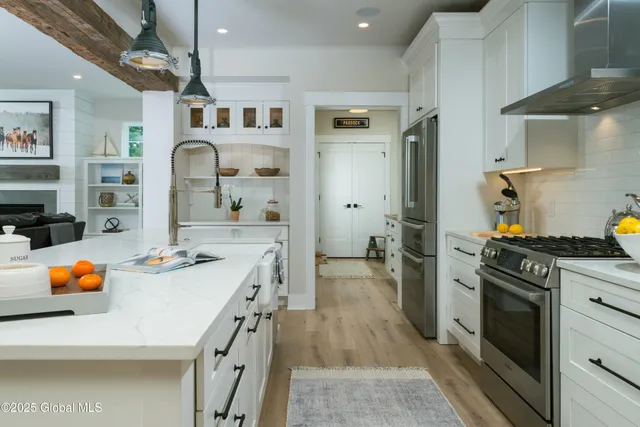 $1,424,750 | 1 Pickett Lane, Rexford, NY 12148