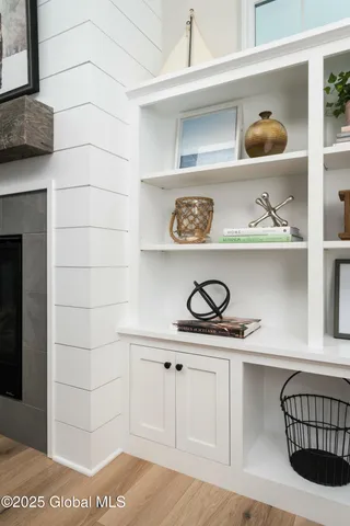 $1,424,750 | 1 Pickett Lane, Rexford, NY 12148