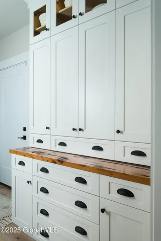 $1,424,750 | 1 Pickett Lane, Rexford, NY 12148