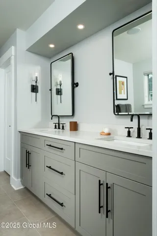 $1,424,750 | 1 Pickett Lane, Rexford, NY 12148