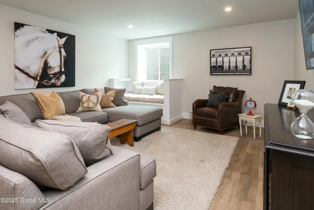 $1,424,750 | 1 Pickett Lane, Rexford, NY 12148