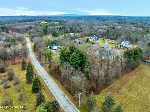 $1,424,750 | 1 Pickett Lane, Rexford, NY 12148