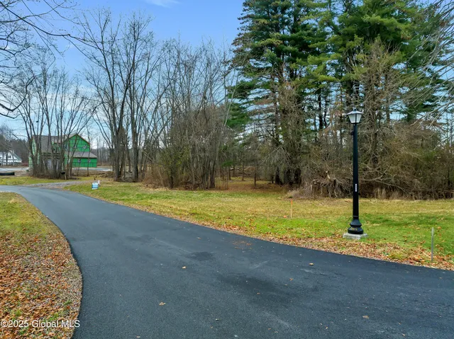 $1,424,750 | 1 Pickett Lane, Rexford, NY 12148