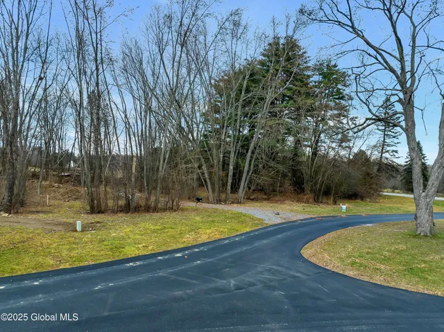 $1,424,750 | 1 Pickett Lane, Rexford, NY 12148