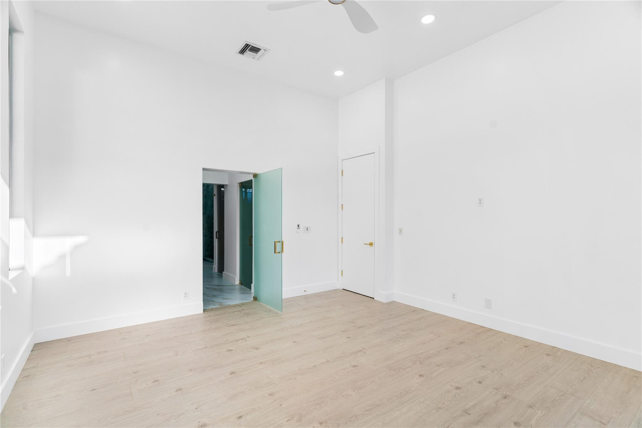 22722 El Dorado Drive Boca Raton, FL 33433 - Photo 33 of 50 a view of an empty room