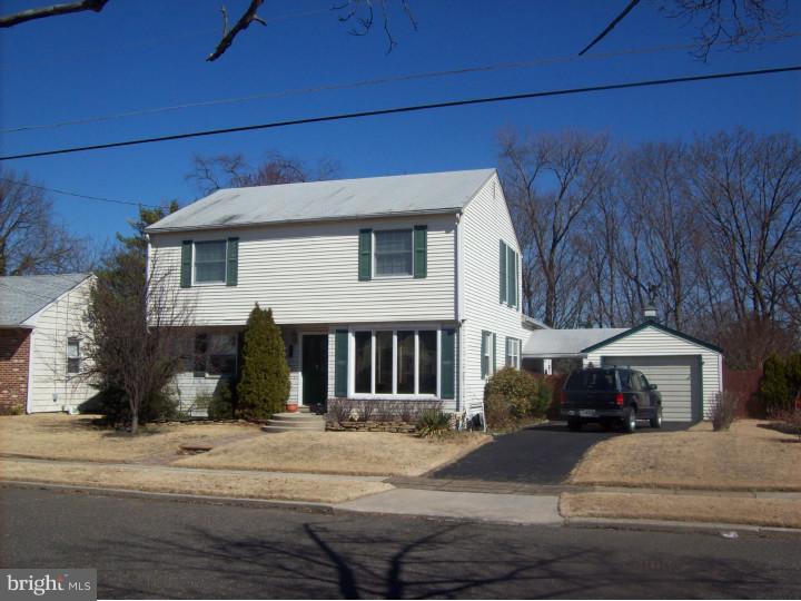 29 Overbrook Avenue Maple Shade, NJ 08052 - Photo 2 of 8
