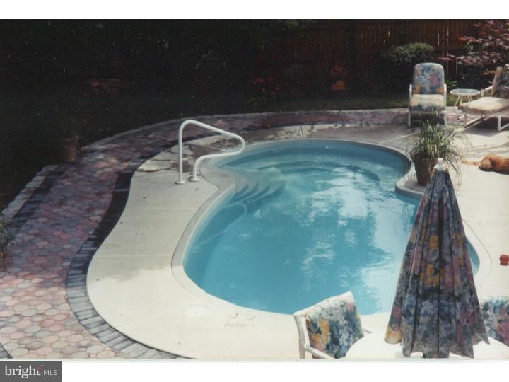 29 Overbrook Avenue Maple Shade, NJ 08052 - Photo 7 of 8