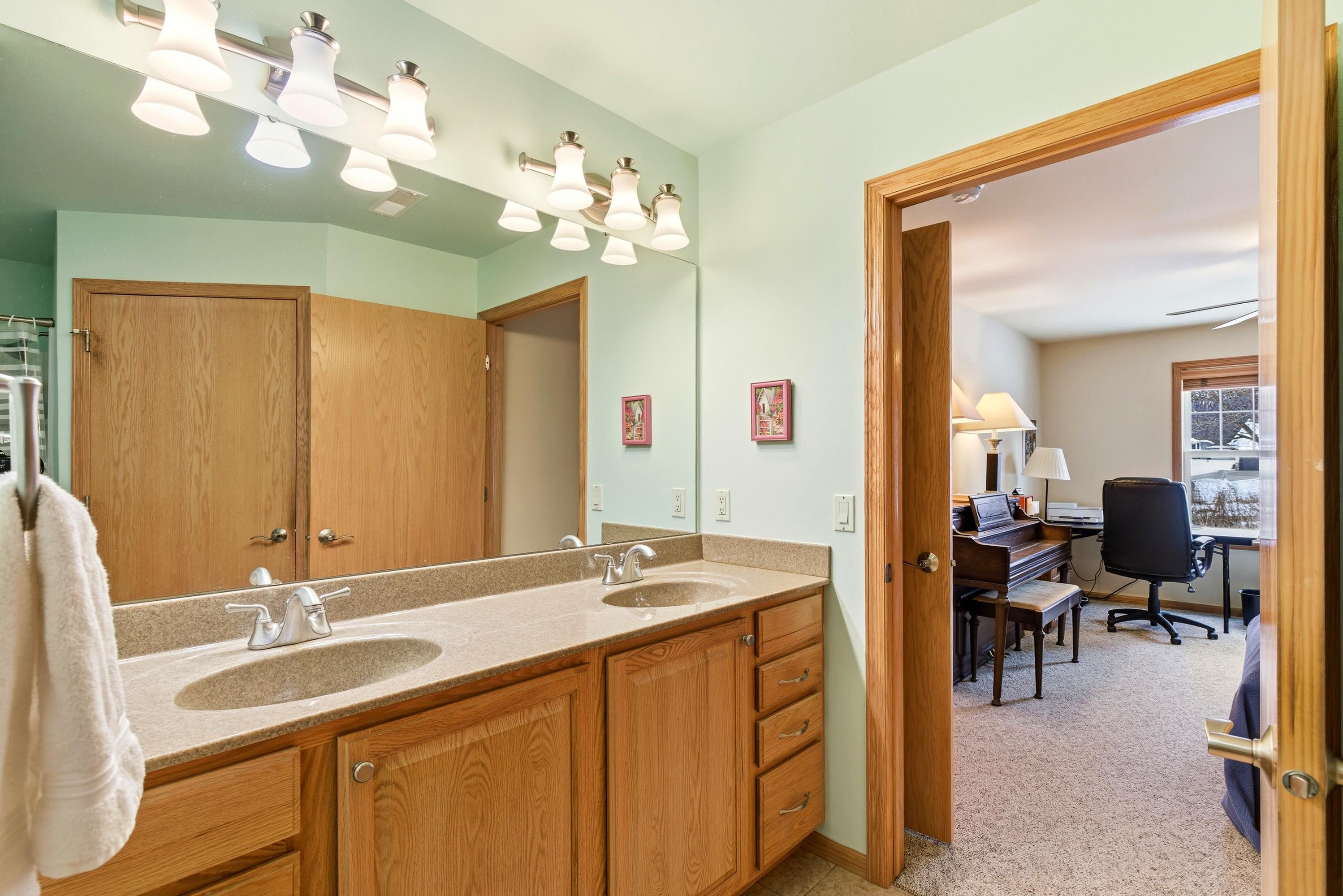 45 Cornerstone Way, Unit 48 Fitchburg, WI 53711 - Photo 17 of 26