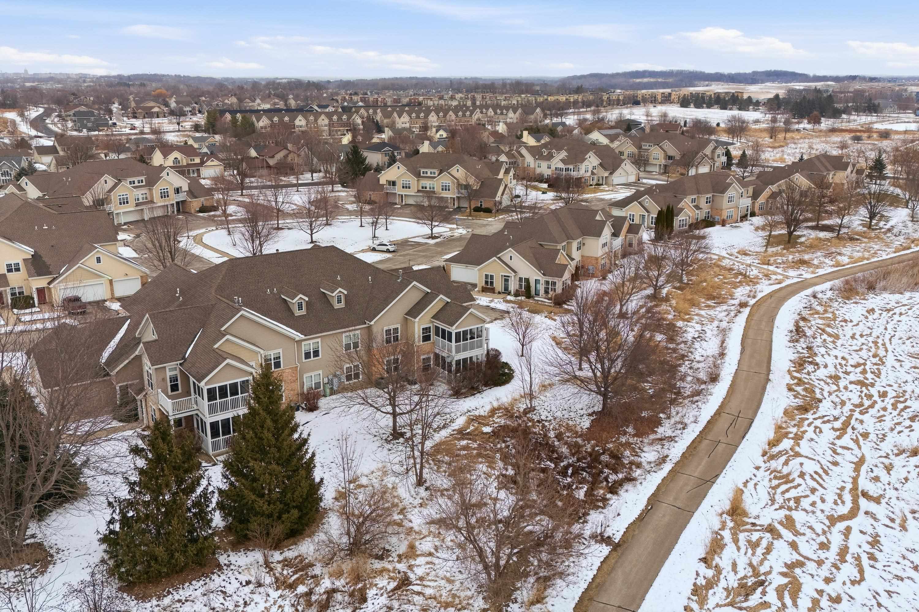 45 Cornerstone Way, Unit 48 Fitchburg, WI 53711 - Photo 3 of 26