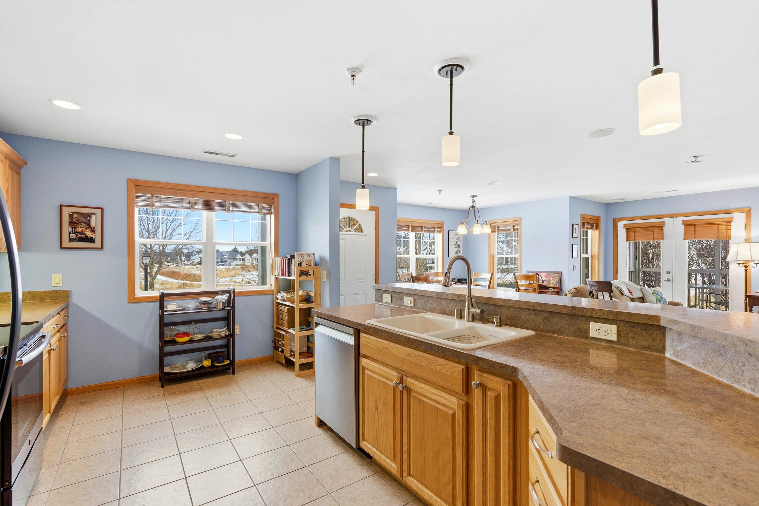 45 Cornerstone Way, Unit 48 Fitchburg, WI 53711 - Photo 5 of 26