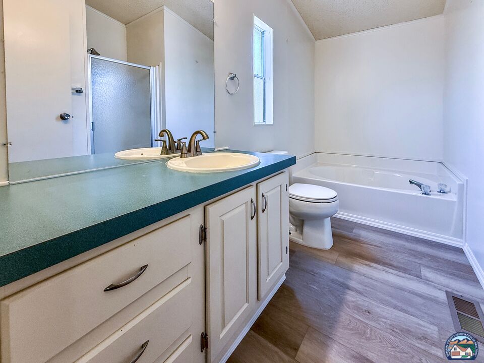 1601 Drew Road, Unit 46 El Centro, CA 92243 - Photo 15 of 36 Gallery Image 15