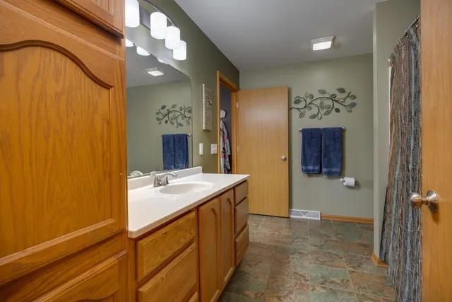 $510,000 | W2718 Fonda Lane, Belleville, WI 53508