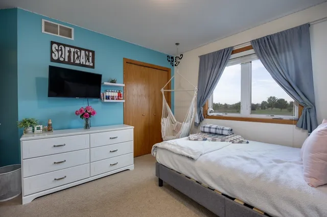 $510,000 | W2718 Fonda Lane, Belleville, WI 53508