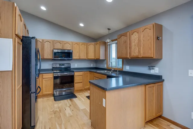 $510,000 | W2718 Fonda Lane, Belleville, WI 53508