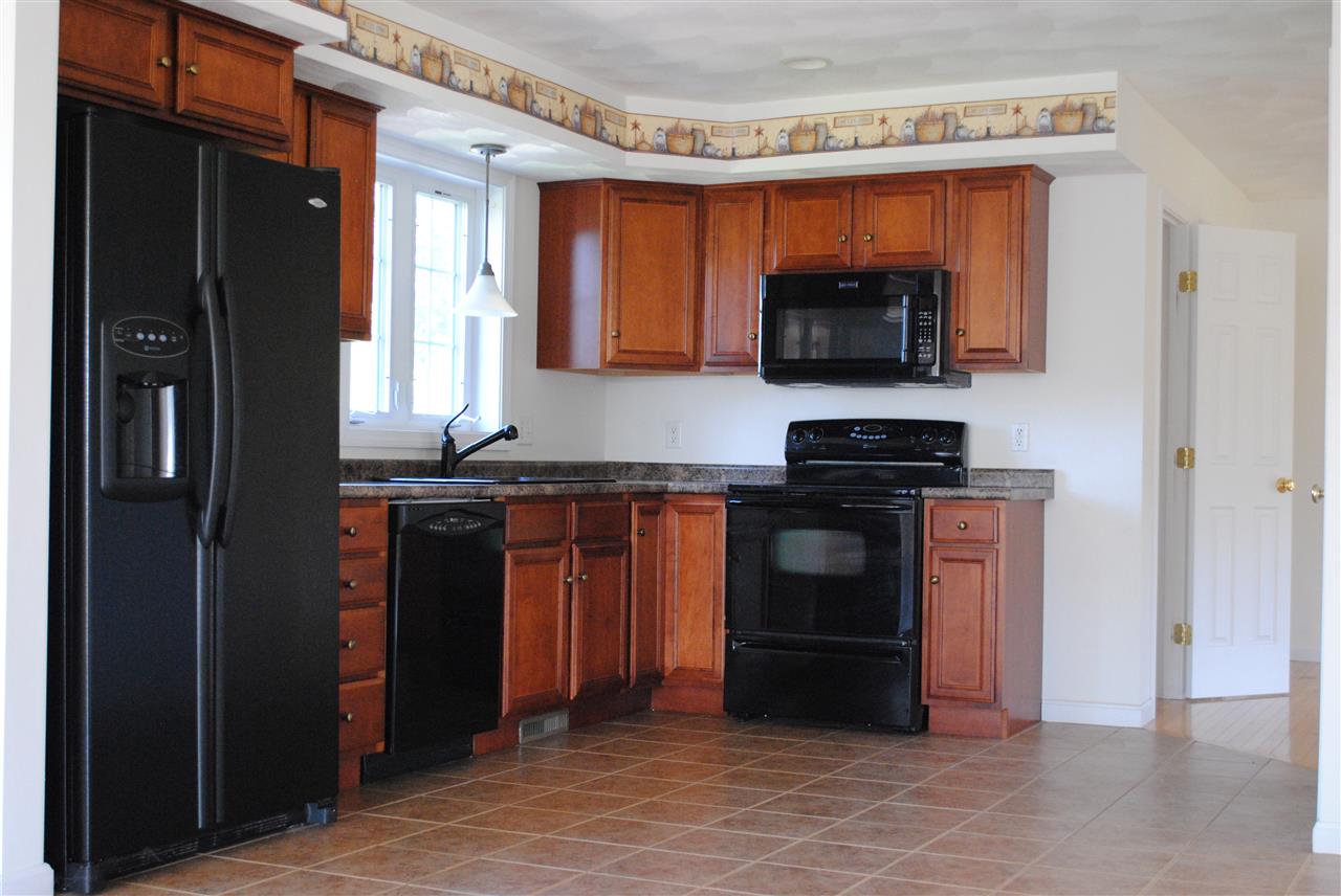 94 Champlin Ridge Road Rochester, NH 03867 - Photo 6 of 24