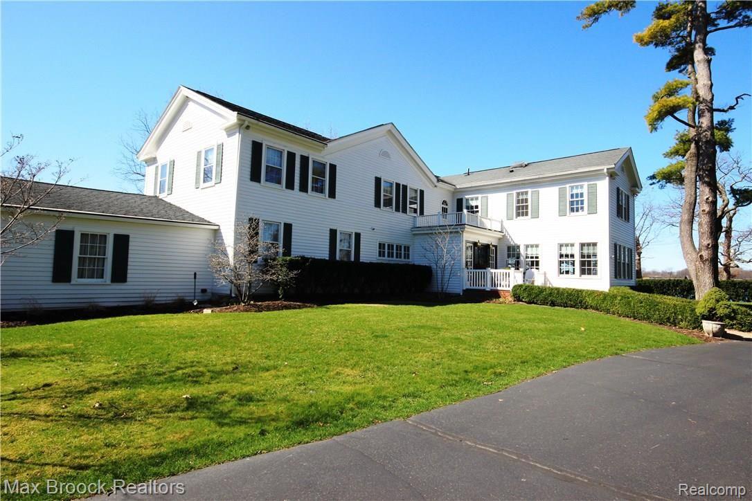 3727 Franklin Road Bloomfield Hills, MI 48302 - Photo 1 of 44 Own this "shining house upon the hill"!