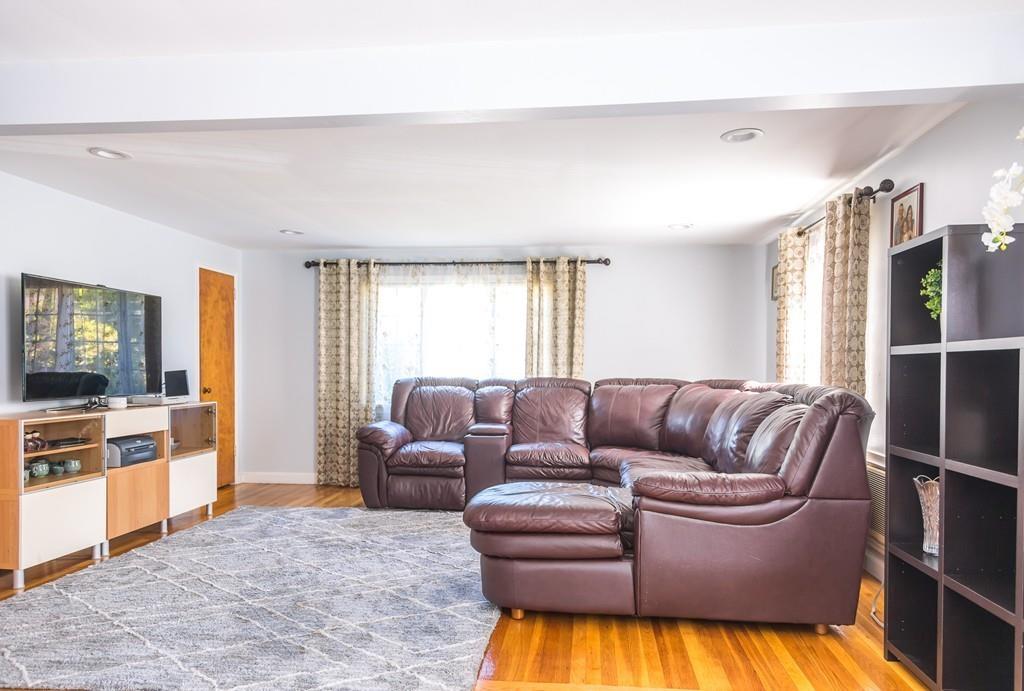 8 East Huckleberry Road Lynnfield, MA 01940 - Photo 14 of 40 Gallery Image 14