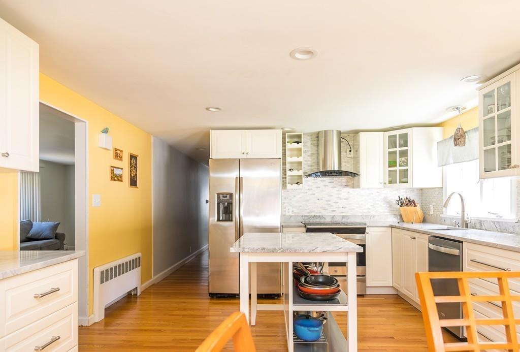 8 East Huckleberry Road Lynnfield, MA 01940 - Photo 9 of 40 Gallery Image 9
