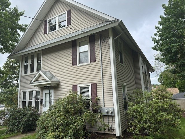 51 Copperfield Road Worcester, MA 01602 - Photo 2 of 33