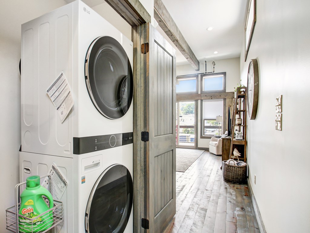 685 East Main Street Blue Ridge, GA 30513 - Photo 33 of 57