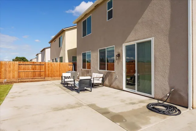 $539,900 | 882 Amanecer Avenue, Clovis, CA 93619